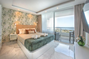 Stylish Modern Studio with Ocean view and Pools, 1001